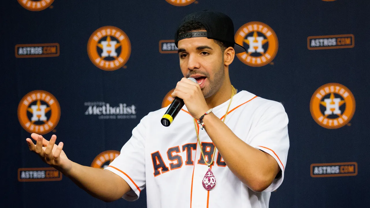 Drake and Don Toliver Join Forces on High-Profile Remix of Ella Langley’s “Choosin’ Texas”