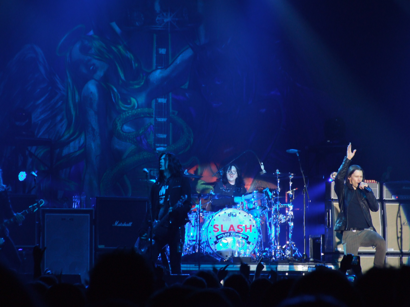 Slash feat. Myles Kennedy & The Conspirators Announce New Album Flying Blind and 2027 World Tour